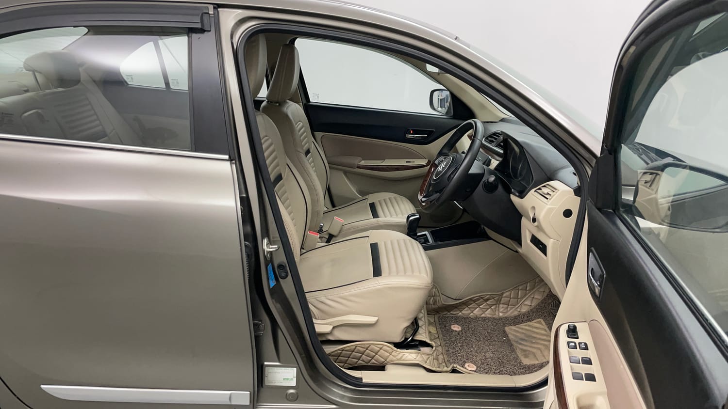 Used 2019 Maruti Suzuki Dzire ZXi AMT Petrol Automatic interior RIGHT SIDE FRONT DOOR CABIN VIEW