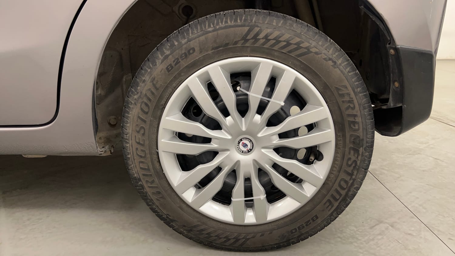 Used 2016 Maruti Suzuki Celerio VXi AMT Petrol Automatic tyres LEFT REAR TYRE RIM VIEW