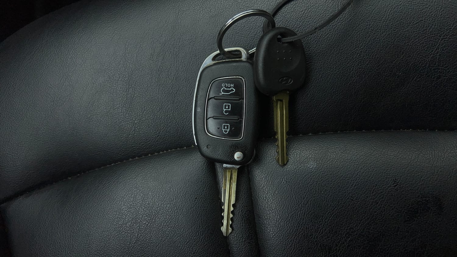 Used 2019 Hyundai Elite i20 Sportz Plus 1.2 Petrol Manual extra CAR KEY VIEW