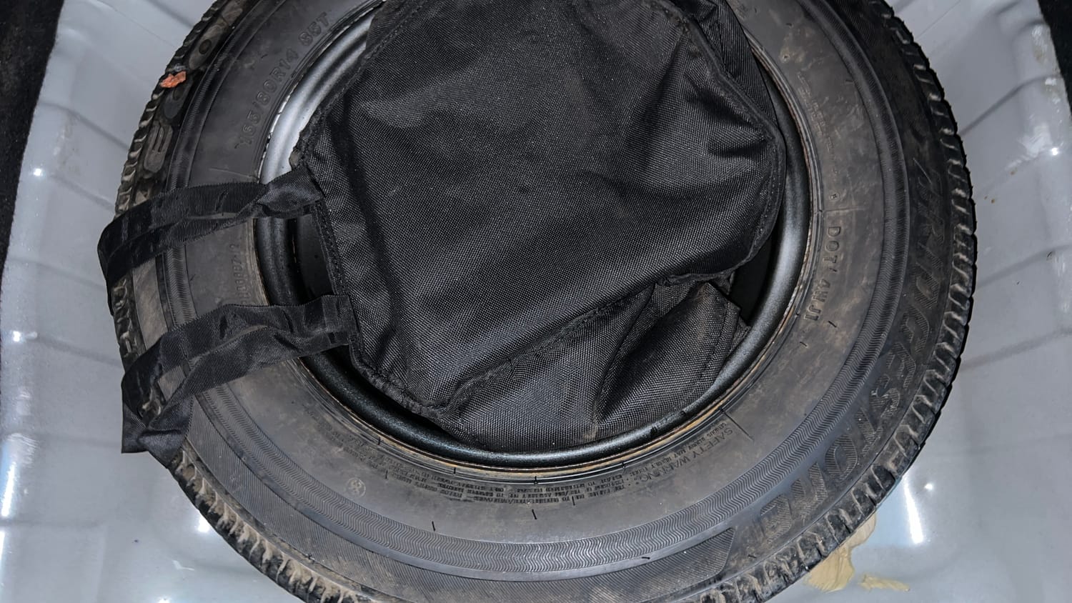Used 2022 Tata Altroz XE Petrol Petrol Manual tyres SPARE TYRE VIEW