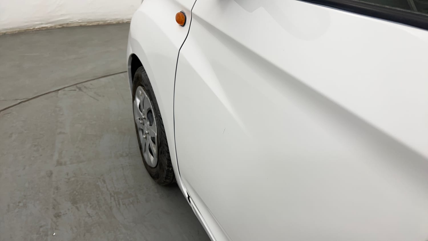 Used 2017 Hyundai Eon Magna + Petrol Manual dents MINOR SCRATCH