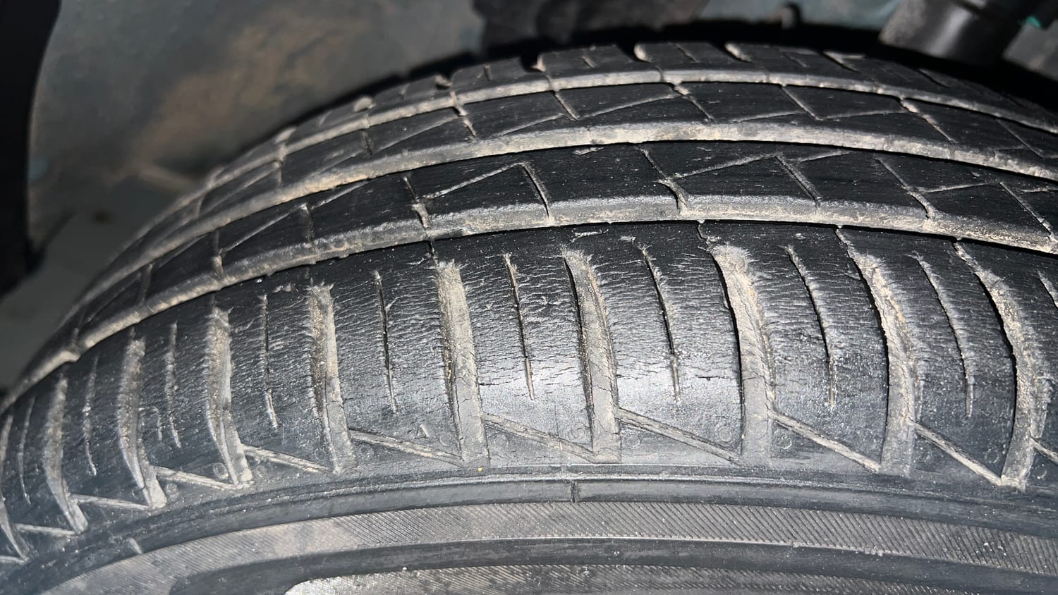 Used 2020 Renault Kwid RXT 1.0 Opt Petrol Manual tyres RIGHT FRONT TYRE TREAD VIEW