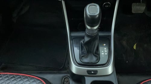 Used 2022 Tata Altroz XZA Petrol Petrol Automatic interior GEAR  KNOB VIEW