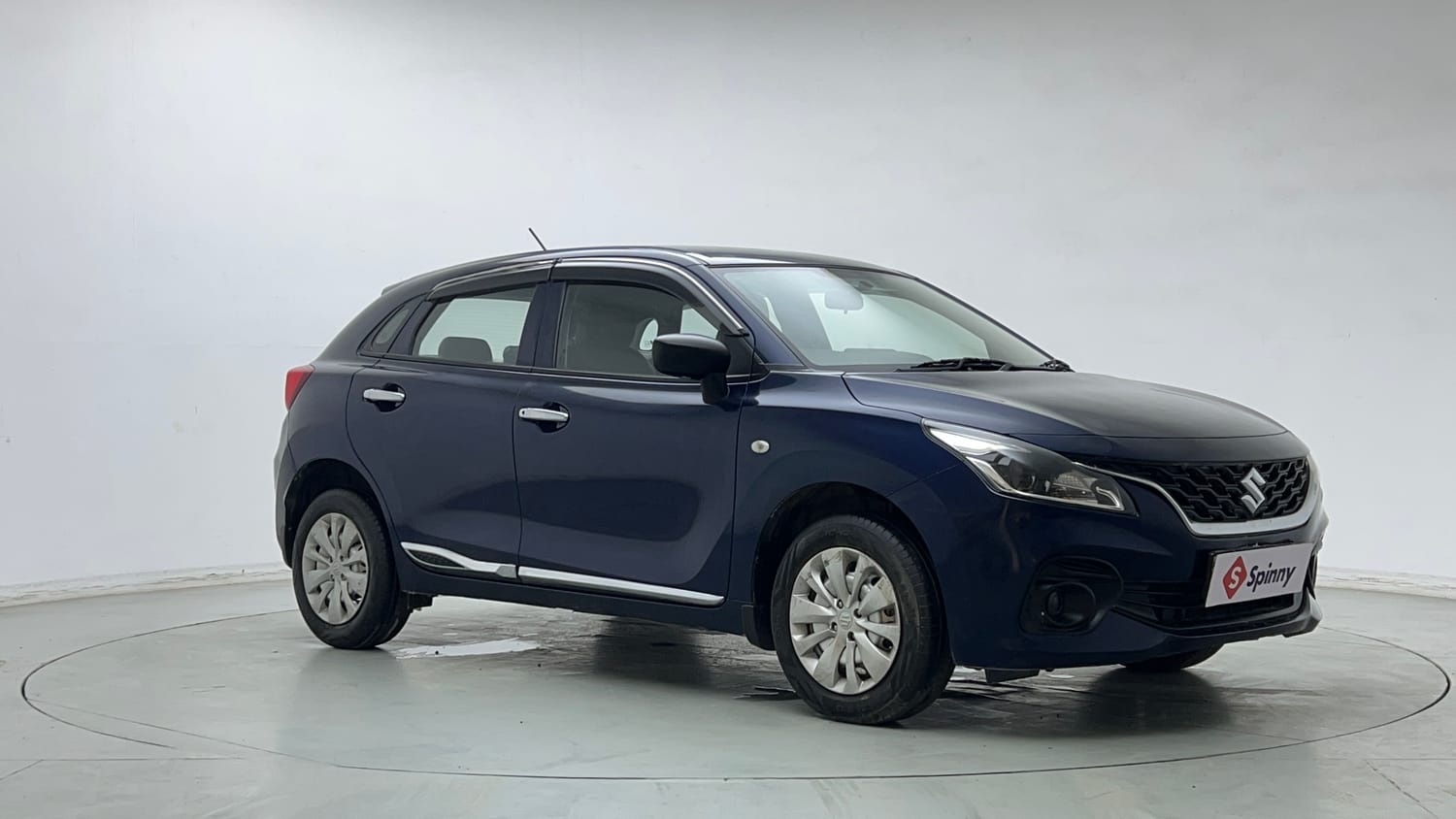 Used 2023 Maruti Suzuki Baleno Sigma MT Petrol Manual exterior RIGHT FRONT CORNER VIEW