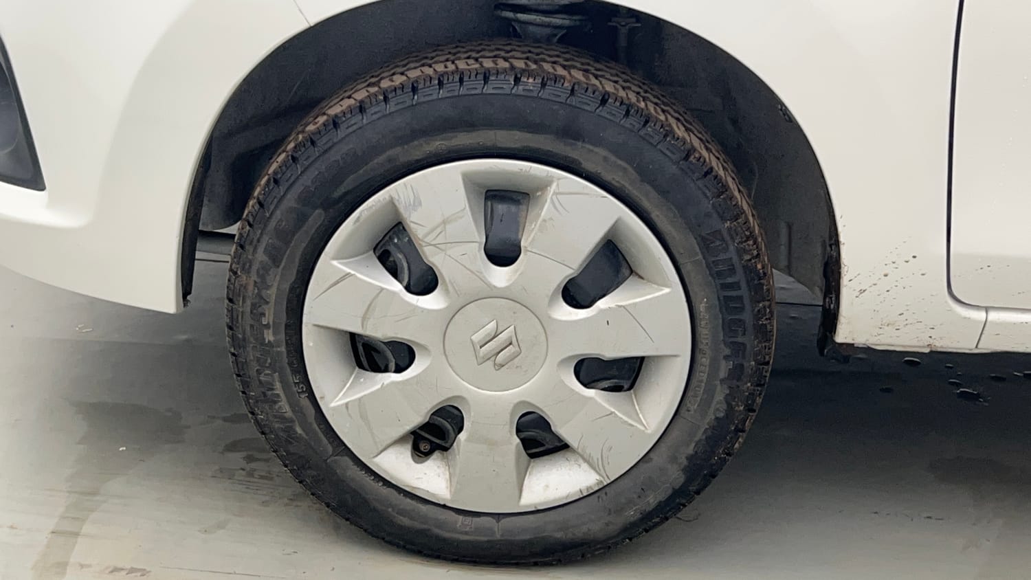 Used 2017 Maruti Suzuki Alto K10 VXi Petrol Manual tyres LEFT FRONT TYRE RIM VIEW
