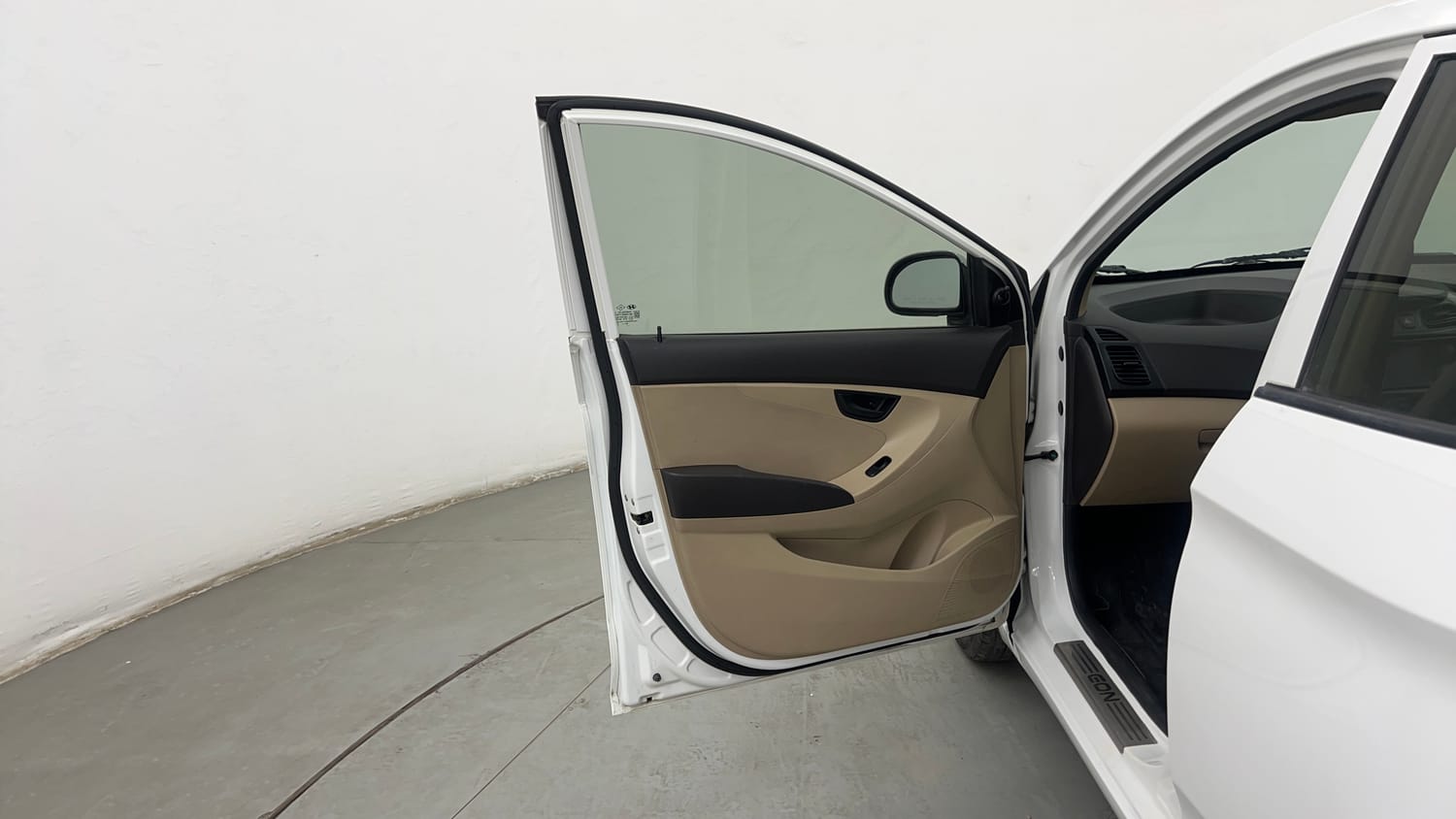 Used 2017 Hyundai Eon Magna + Petrol Manual interior LEFT FRONT DOOR OPEN VIEW