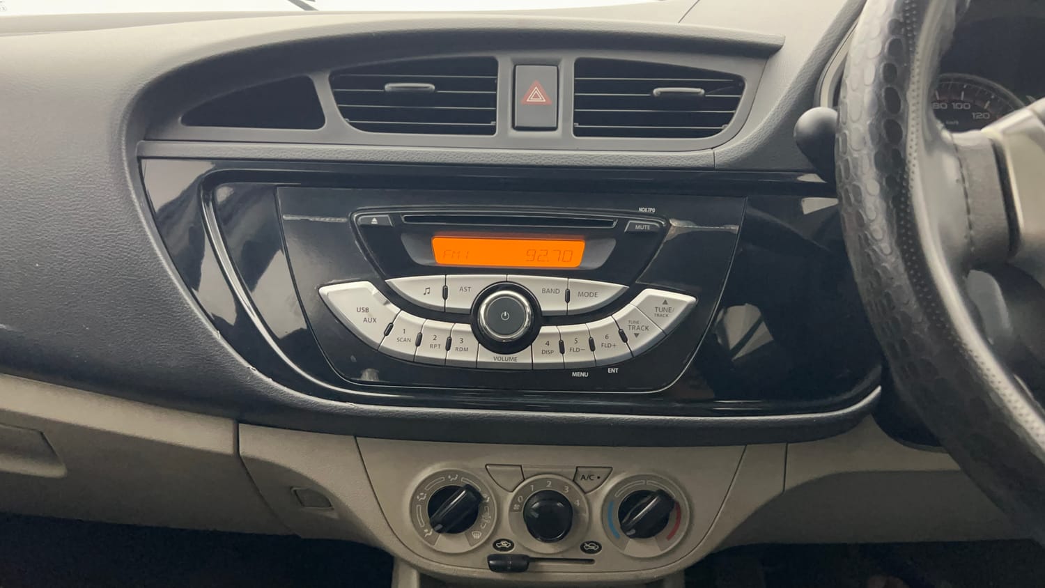 Used 2017 Maruti Suzuki Alto K10 VXi Petrol Manual top_features Integrated (in-dash) music system