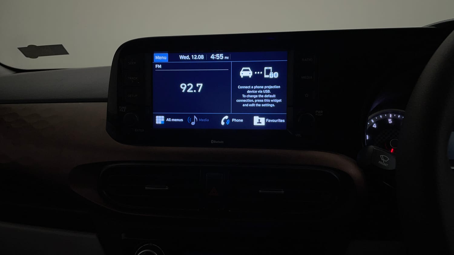 Used 2020 Hyundai Aura SX Plus 1.2 AMT Petrol Petrol Automatic top_features Integrated (in-dash) music system
