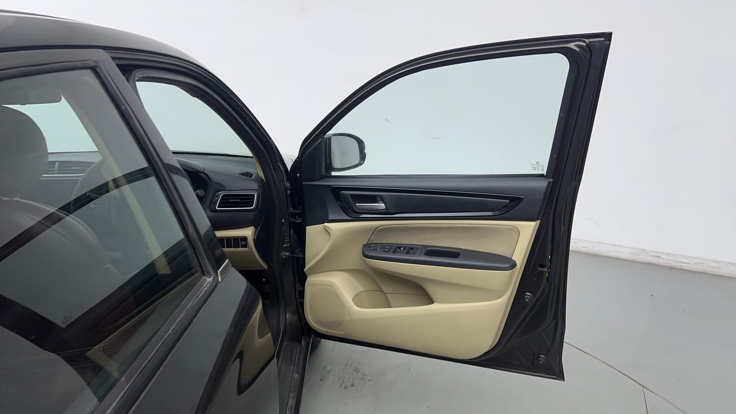 Used 2020 Honda Amaze 1.2 S MT Petrol Petrol Manual interior RIGHT FRONT DOOR OPEN VIEW