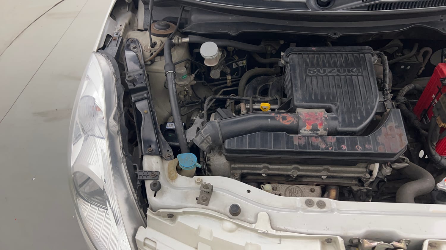 Used 2013 Maruti Suzuki Swift VXi Petrol Manual engine ENGINE RIGHT SIDE VIEW