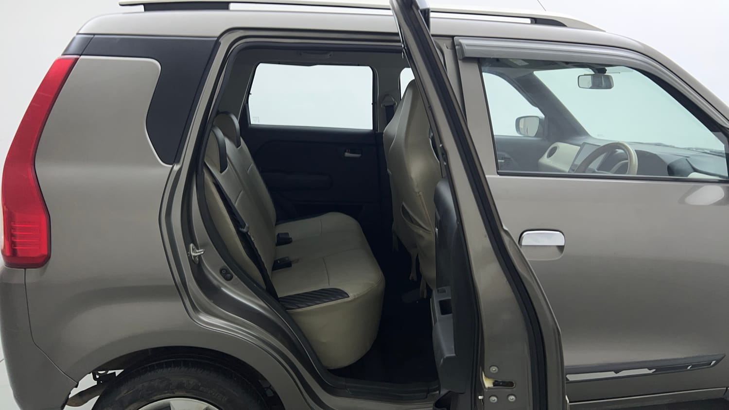 Used 2023 Maruti Suzuki Wagon R VXI 1.0 Petrol Manual interior RIGHT SIDE REAR DOOR CABIN VIEW