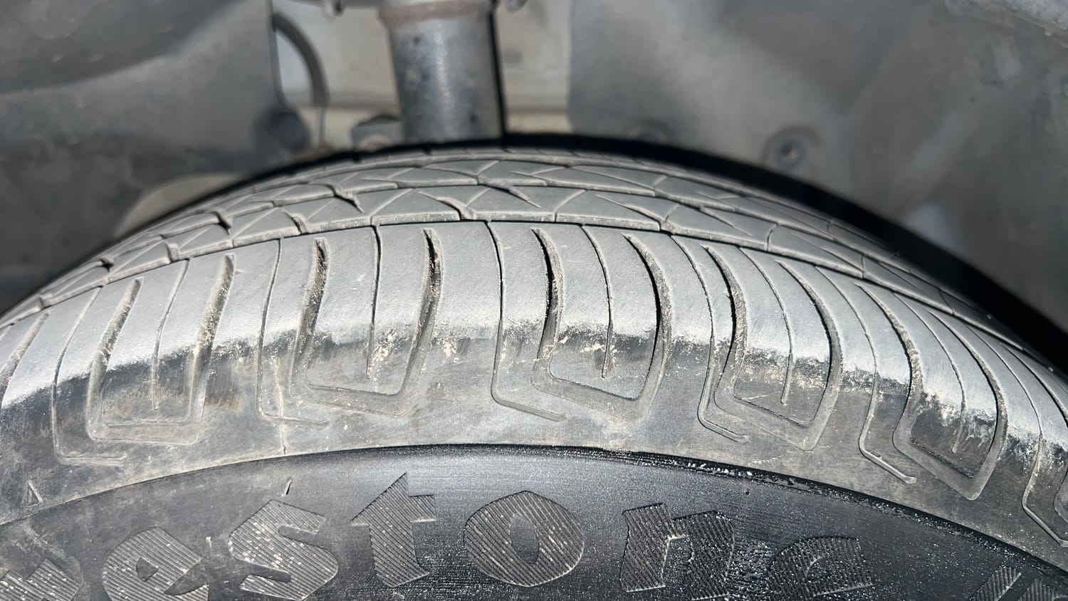 Used 2017 Ford EcoSport Trend 1.5L TDCi Diesel Manual tyres RIGHT FRONT TYRE TREAD VIEW