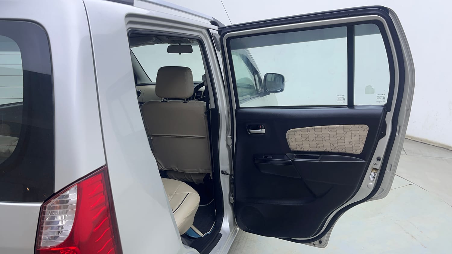 Used 2019 Maruti Suzuki Wagon R 1.0 VXI AMT (O) Petrol Automatic interior RIGHT REAR DOOR OPEN VIEW