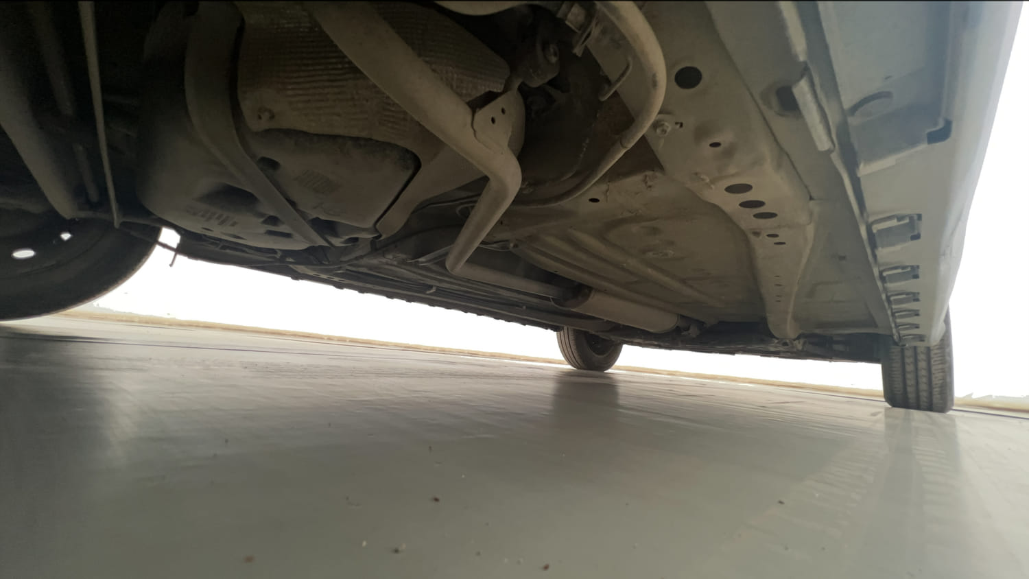 Used 2022 Maruti Suzuki Ignis Delta 1.2 MT Petrol Manual extra REAR RIGHT UNDERBODY VIEW