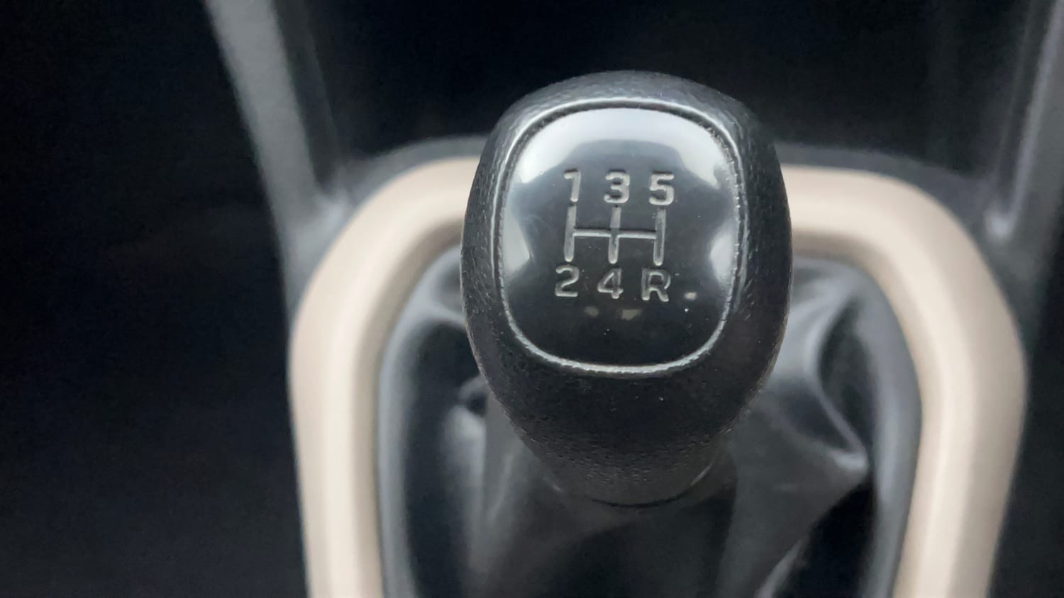 Used 2016 Hyundai Grand i10 Magna 1.2 Kappa VTVT Petrol Manual interior GEAR  KNOB VIEW