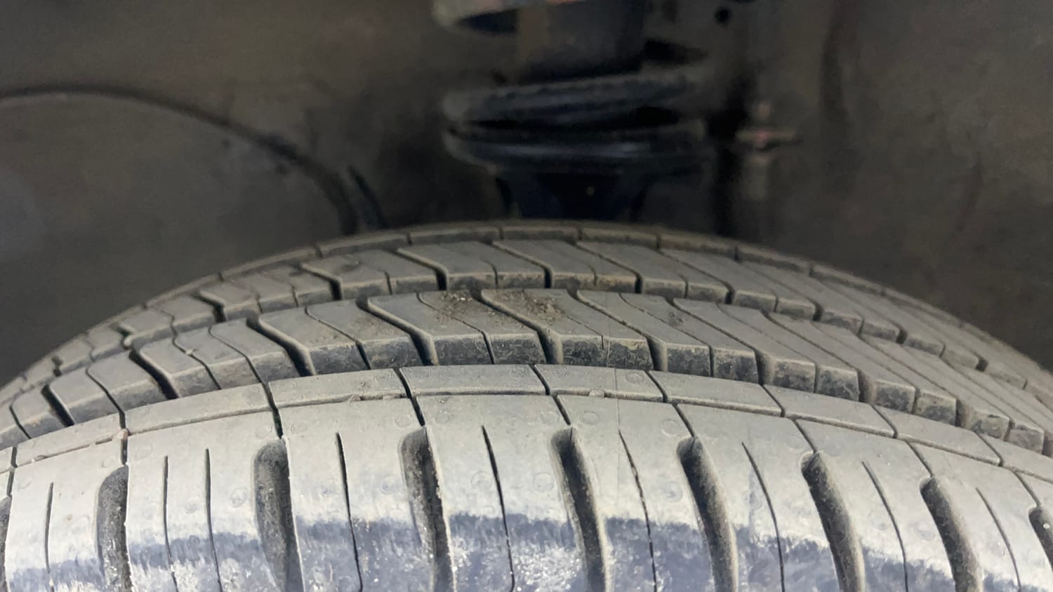 Used 2020 Maruti Suzuki Alto K10 VXi Petrol Manual tyres LEFT FRONT TYRE TREAD VIEW