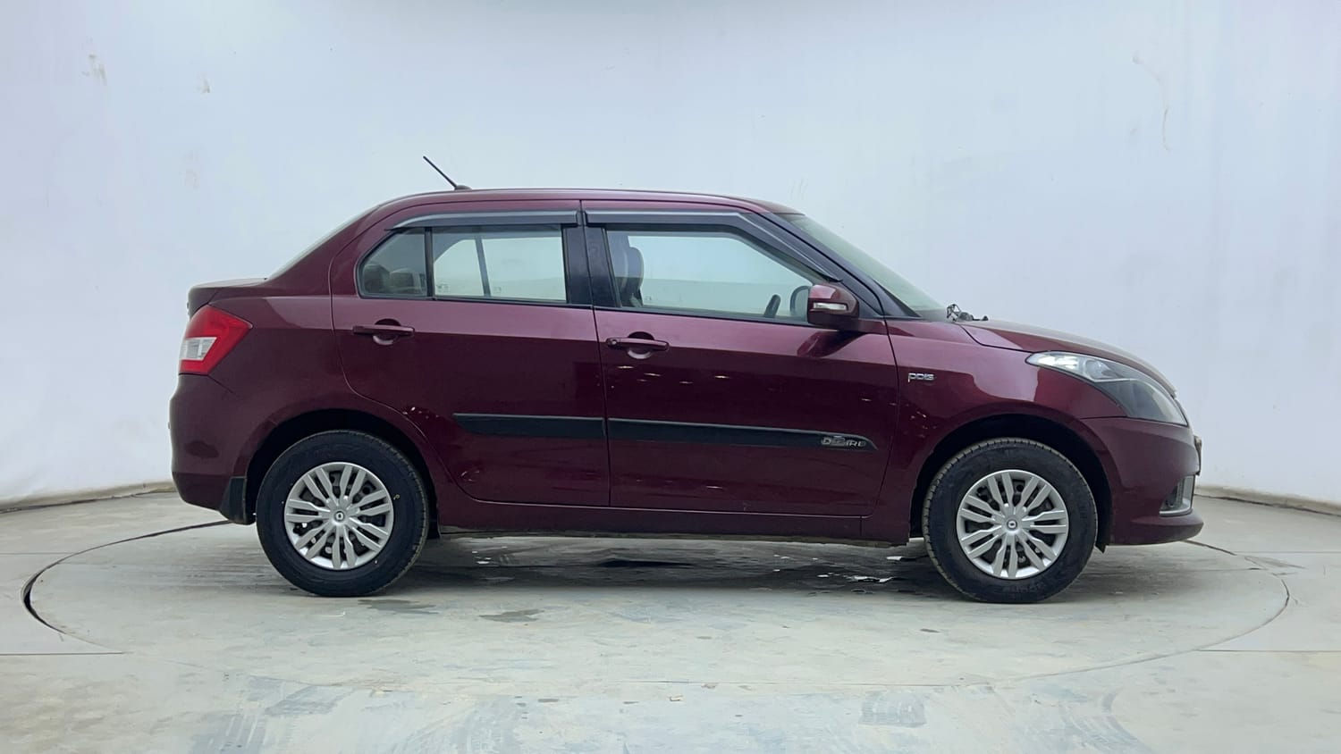 Used 2017 Maruti Suzuki Swift Dzire VDI Diesel Manual exterior RIGHT SIDE VIEW