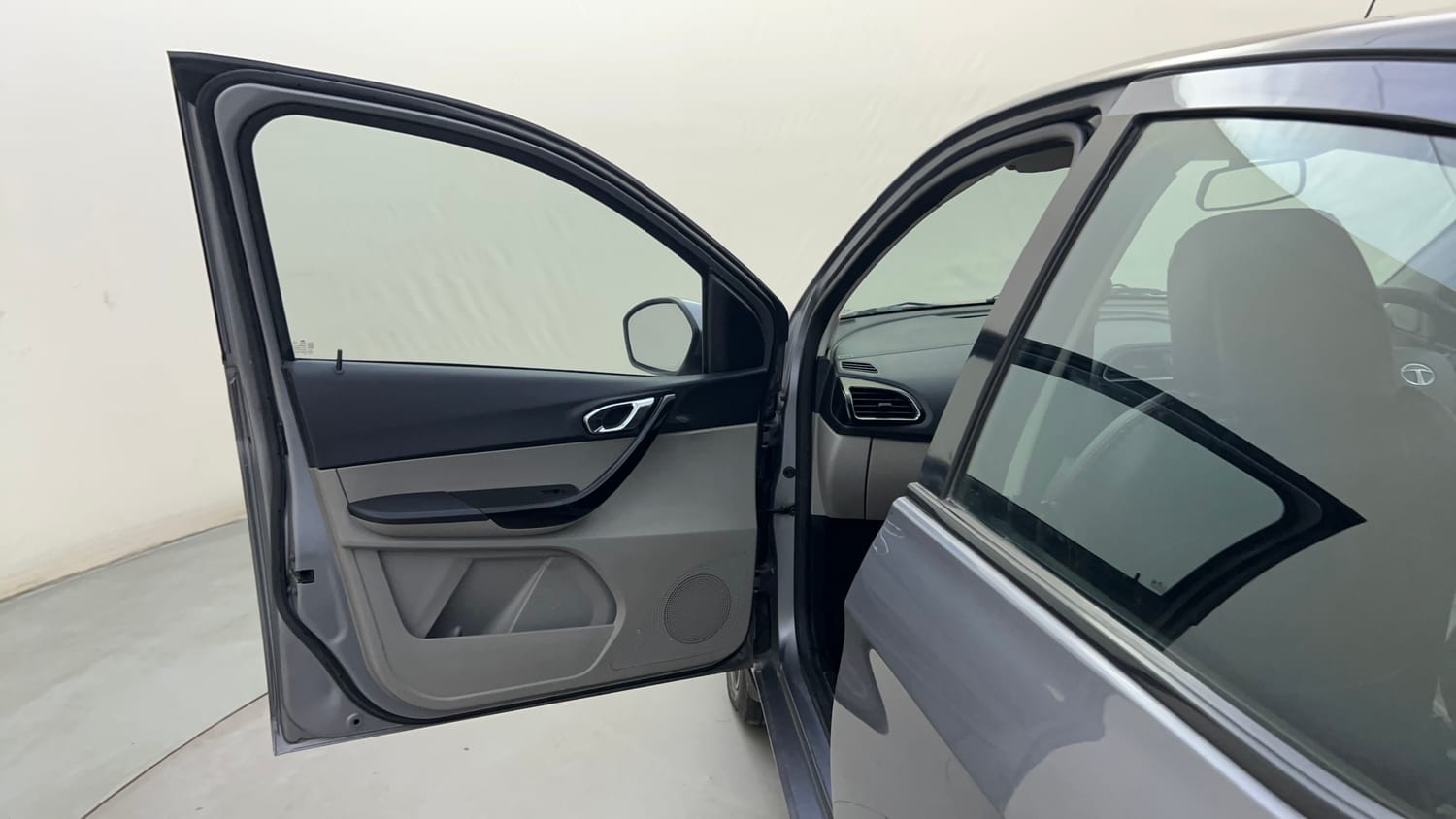 Used 2019 Tata Tiago Revotron XZA Plus Petrol Automatic interior LEFT FRONT DOOR OPEN VIEW