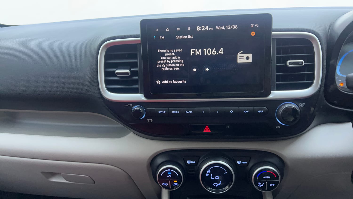 Used 2022 Hyundai Venue SX (O) 1.5 CRDi Diesel Manual interior MUSIC SYSTEM & AC CONTROL VIEW