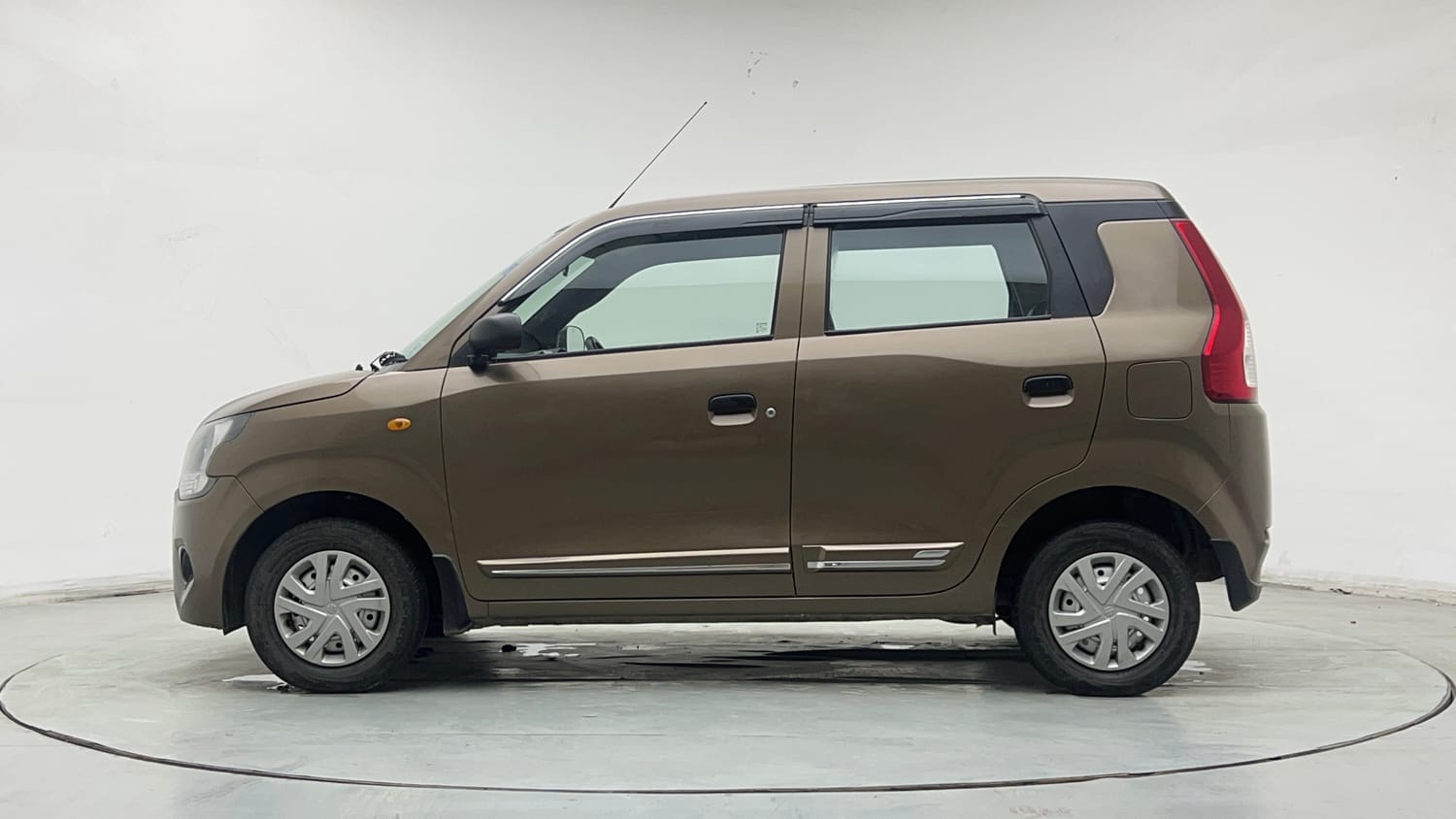 Used 2022 Maruti Suzuki Wagon R LXI 1.0 CNG Cng Manual exterior LEFT SIDE VIEW