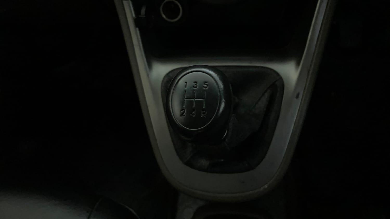 Used 2013 Hyundai i10 Magna 1.2 Kappa2 Petrol Manual interior GEAR  KNOB VIEW