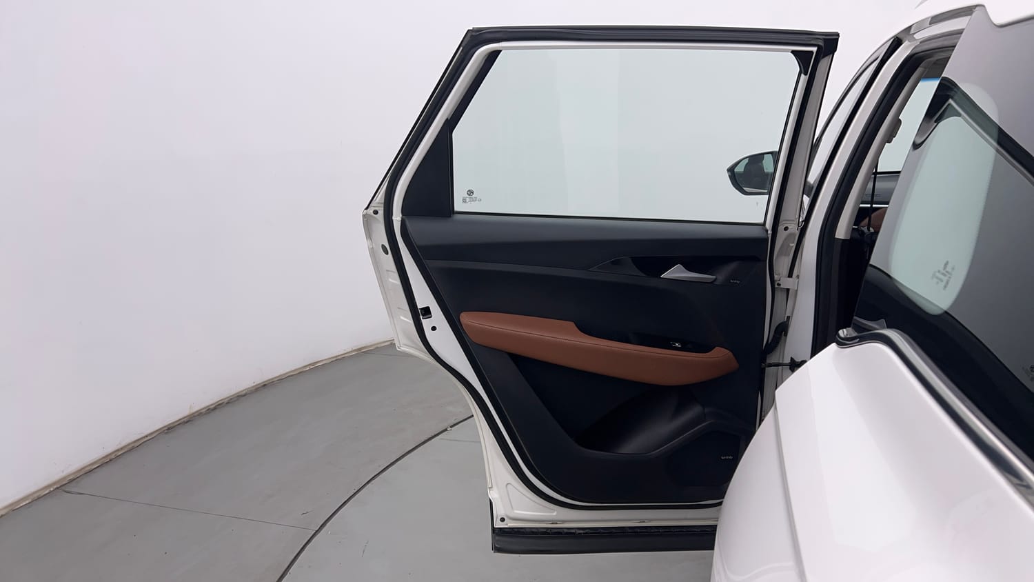 Used 2021 MG Motors Hector Plus Sharp 2.0 Diesel Turbo MT 6-STR Diesel Manual interior LEFT REAR DOOR OPEN VIEW