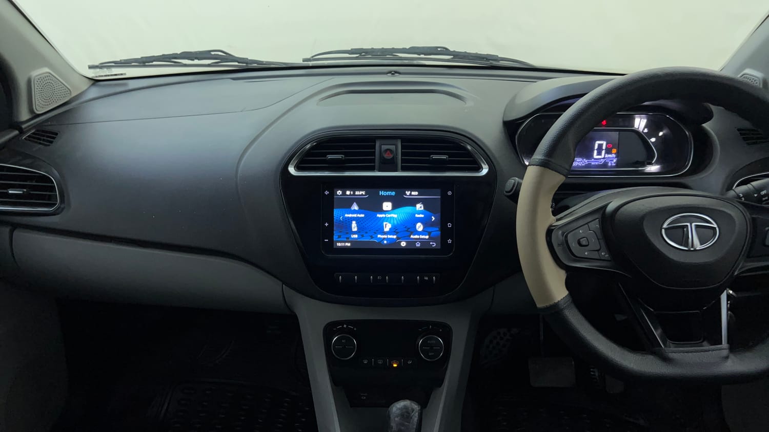 Used 2020 Tata Tiago XZA Plus Dual Tone Petrol Automatic interior MUSIC SYSTEM & AC CONTROL VIEW