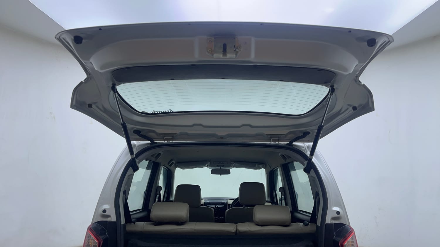 Used 2019 Maruti Suzuki Wagon R 1.0 VXI AMT (O) Petrol Automatic interior DICKY DOOR OPEN VIEW