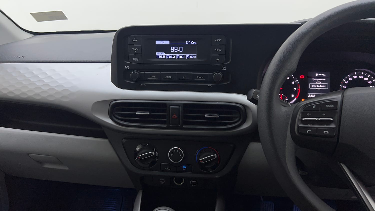 Used 2026 Hyundai Grand i10 Nios Magna 1.2 Kappa Petrol Manual interior MUSIC SYSTEM & AC CONTROL VIEW