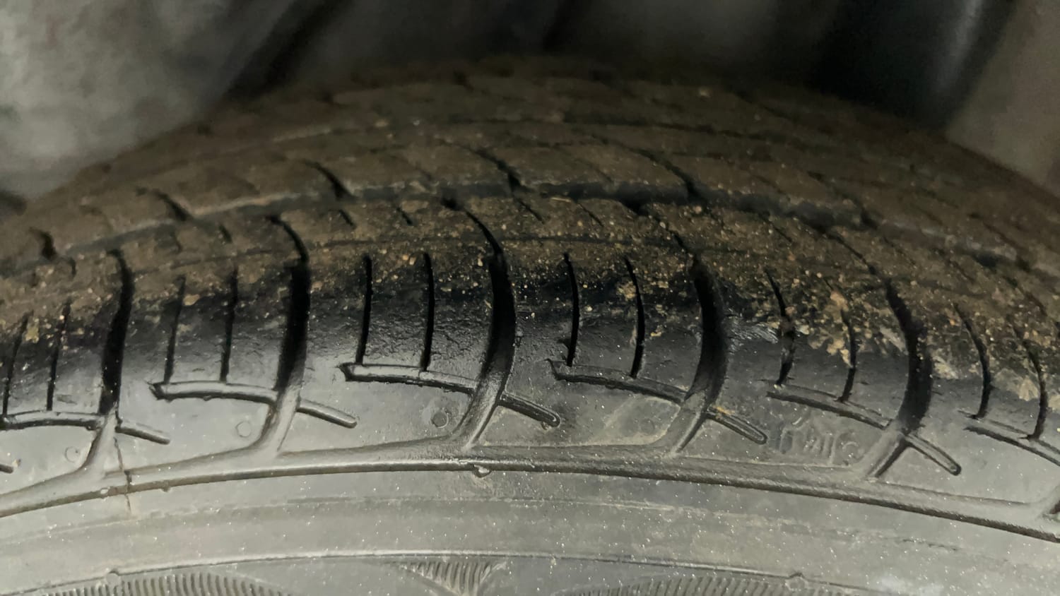 Used 2016 Honda Amaze 1.2 SX i-VTEC Petrol Manual tyres LEFT REAR TYRE TREAD VIEW