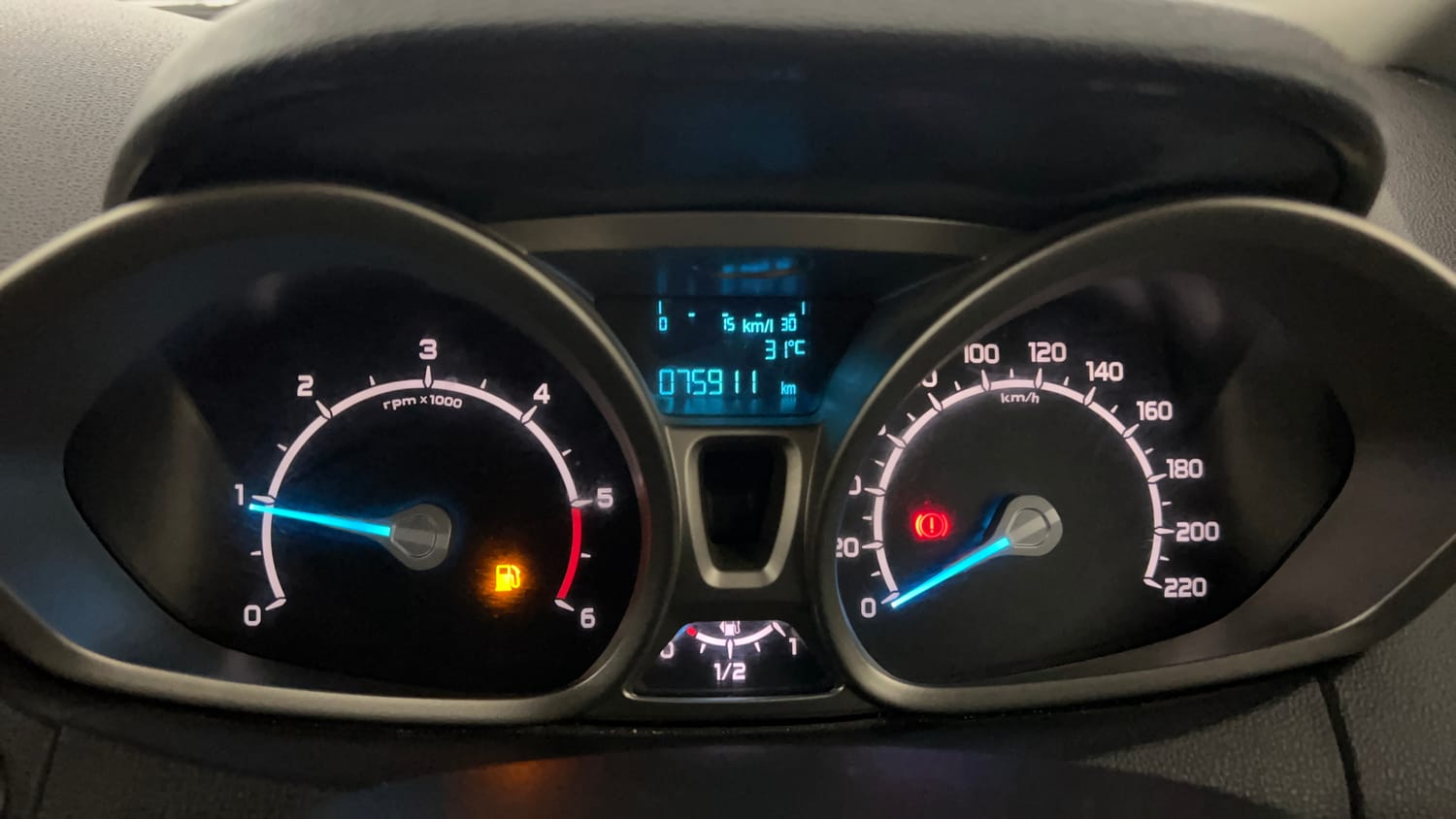 Used 2016 Ford EcoSport Titanium 1.5L TDCi Diesel Manual interior CLUSTERMETER VIEW