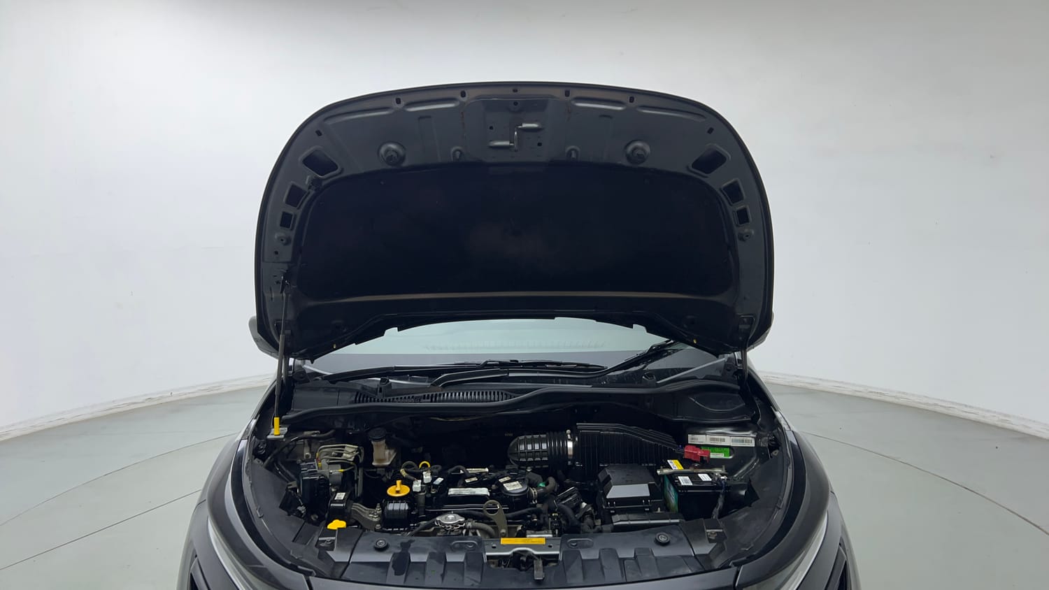Used 2022 Tata Altroz XE Petrol Petrol Manual engine ENGINE & BONNET OPEN FRONT VIEW