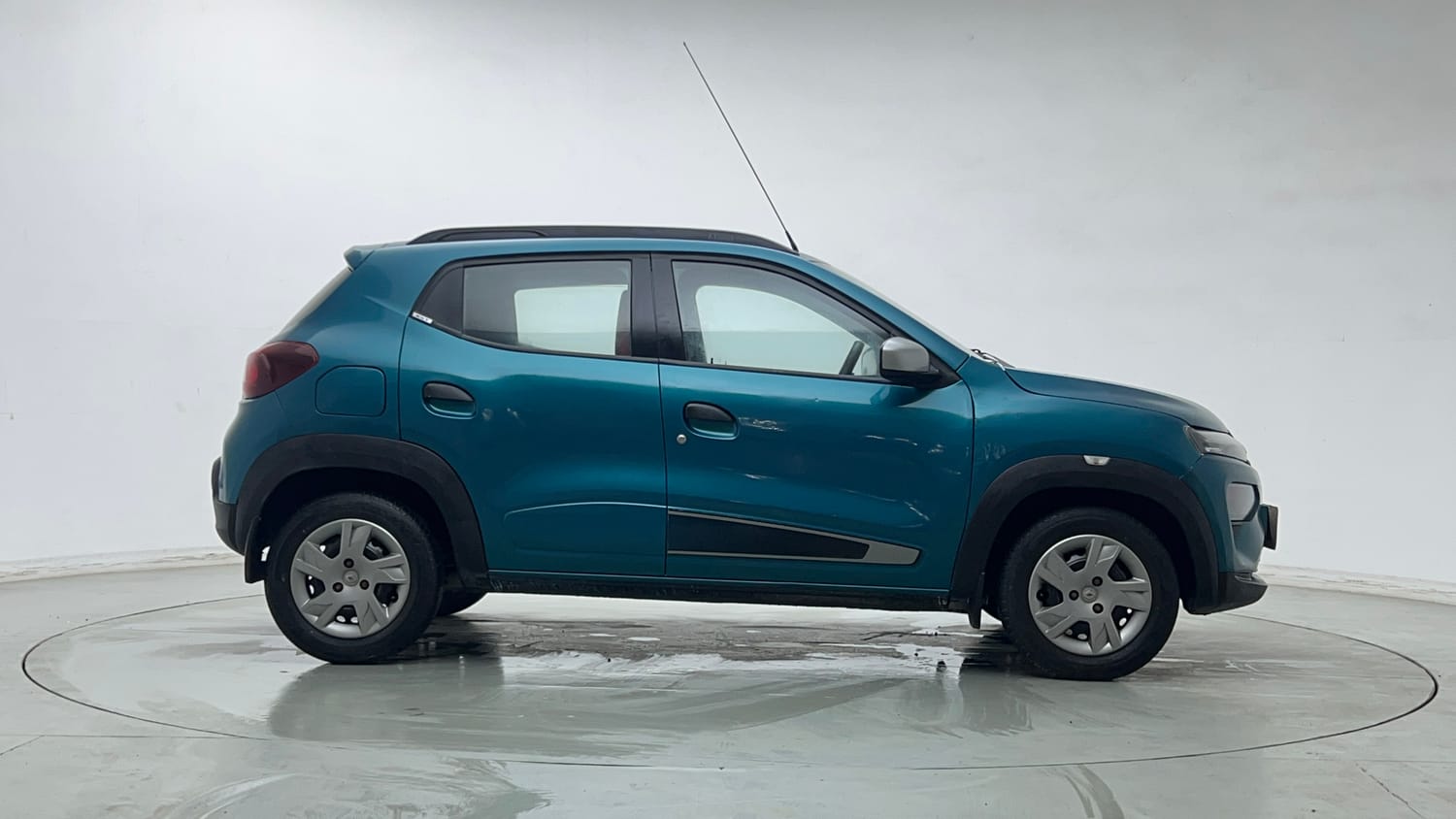 Used 2020 Renault Kwid RXT 1.0 Opt Petrol Manual exterior RIGHT SIDE VIEW