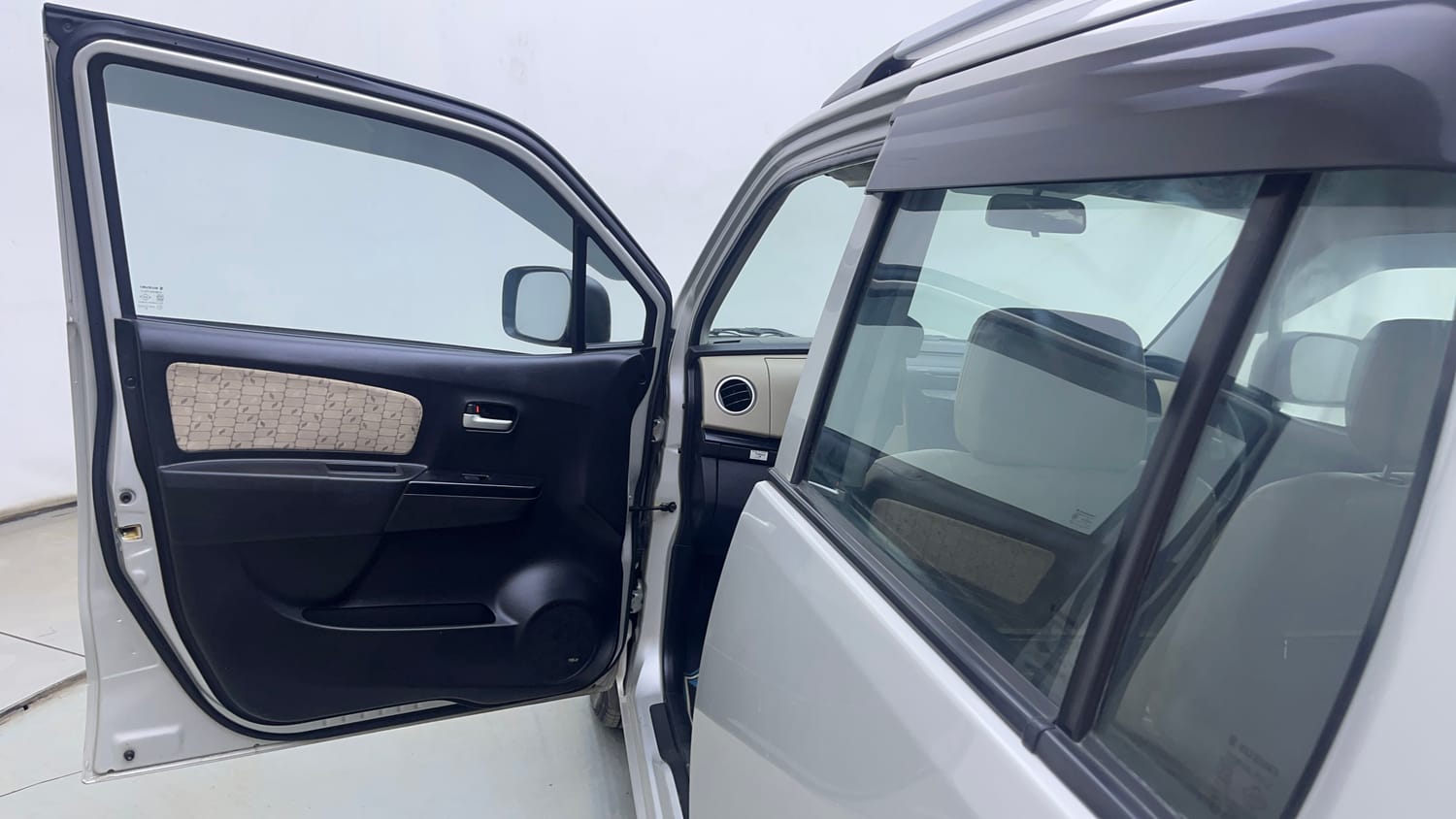 Used 2019 Maruti Suzuki Wagon R 1.0 VXI AMT (O) Petrol Automatic interior LEFT FRONT DOOR OPEN VIEW