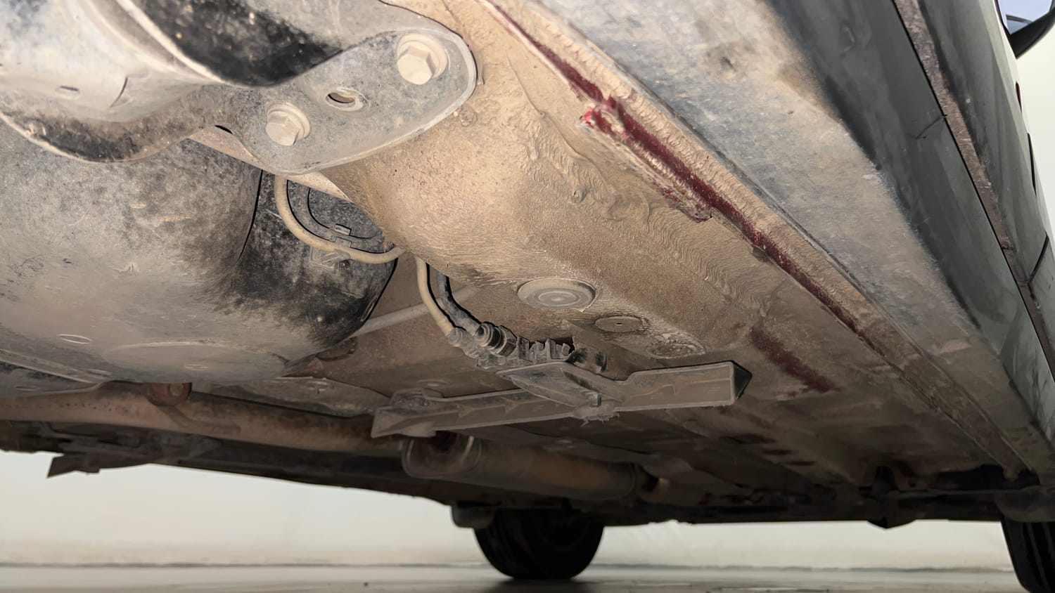 Used 2022 Volkswagen Taigun GT 1.5 TSI MT Petrol Manual extra REAR RIGHT UNDERBODY VIEW