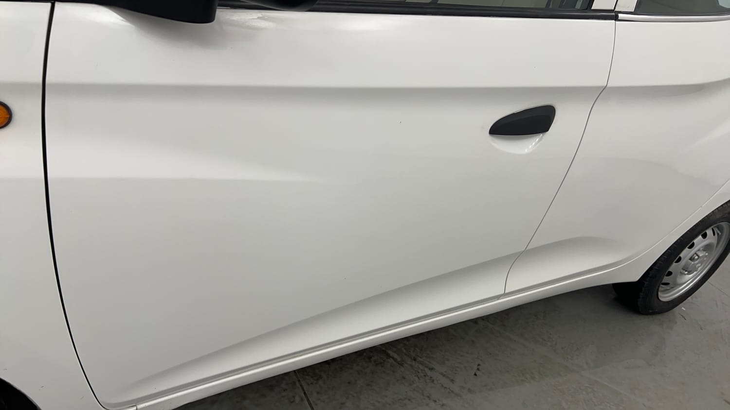 Used 2018 Hyundai Eon Era + Petrol Manual dents MINOR SCRATCH