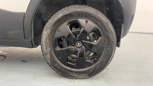 Used 2023 Tata Punch Adventure Rhythm Pack MT Petrol Manual tyres LEFT REAR TYRE RIM VIEW