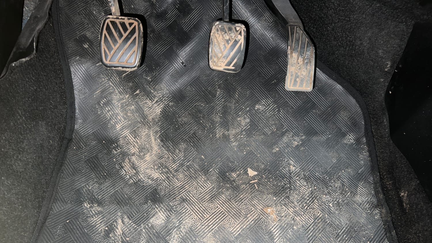 Used 2013 Maruti Suzuki Swift VXi Petrol Manual interior PEDALS VIEW