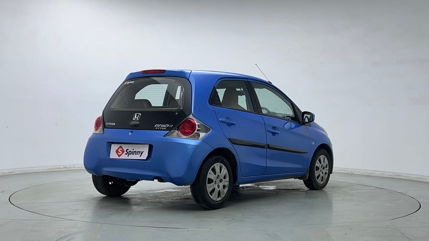 Used 2013 Honda Brio S MT Petrol Manual exterior RIGHT REAR CORNER VIEW
