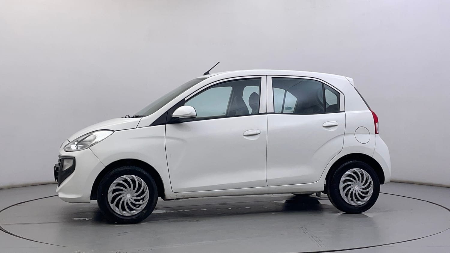 Used 2020 Hyundai Santro Sportz Petrol Manual exterior LEFT SIDE VIEW