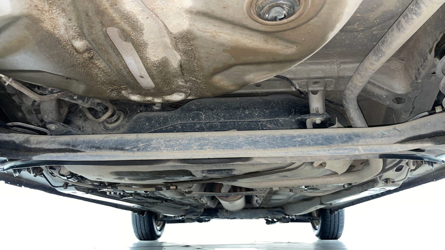 Used 2019 Maruti Suzuki Dzire ZXi AMT Petrol Automatic extra REAR UNDERBODY VIEW (TAKEN FROM REAR)