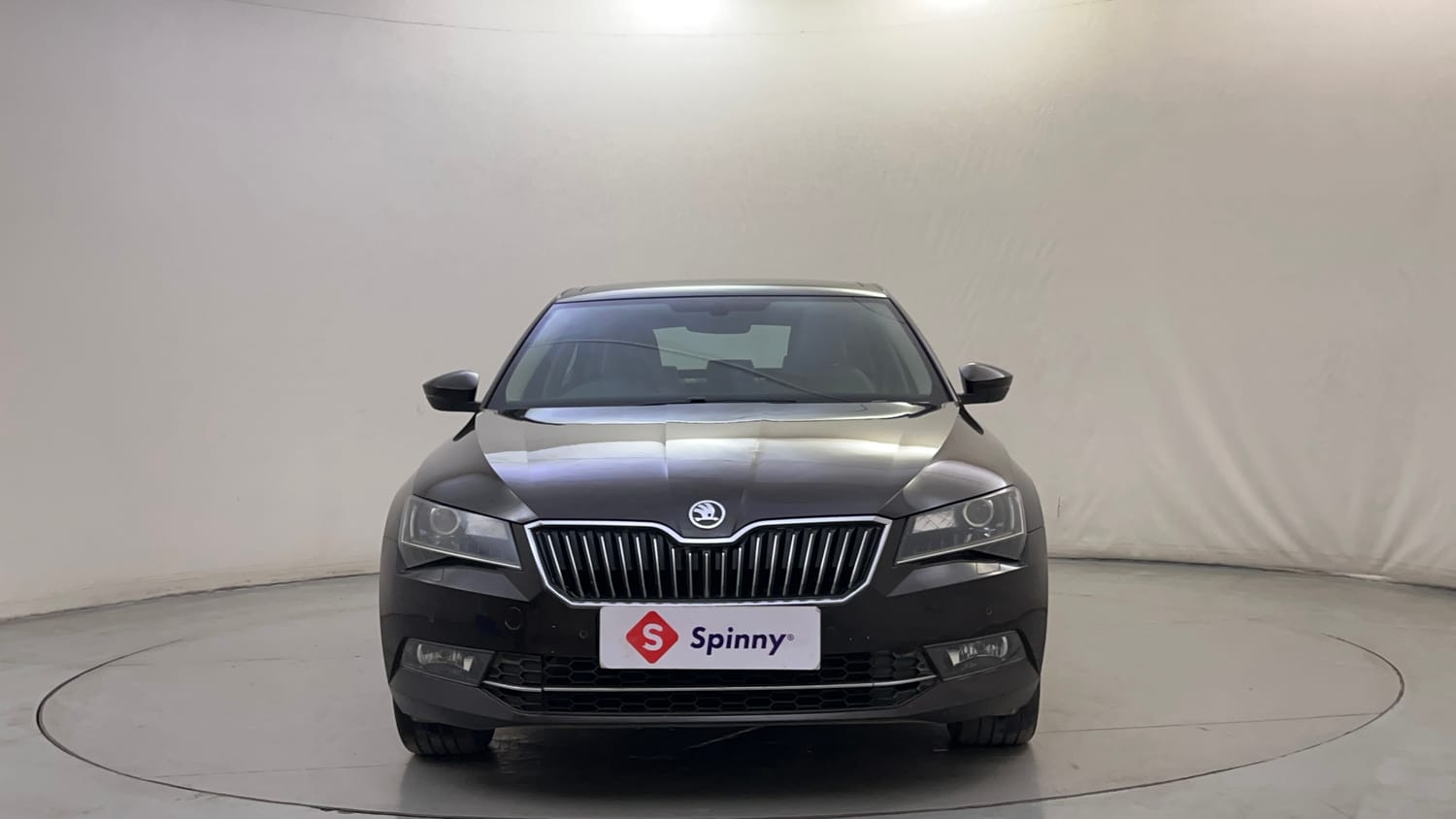 Used 2018 Skoda Superb Style TSI AT Petrol Automatic exterior FRONT VIEW