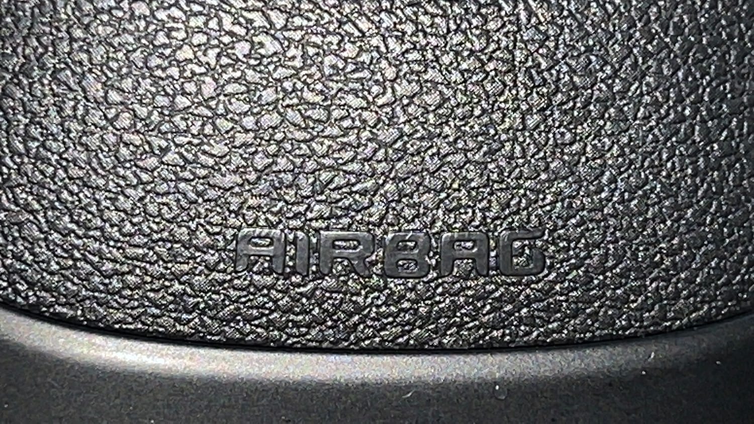 Used 2020 Tata Tiago XT Petrol Manual top_features Airbags