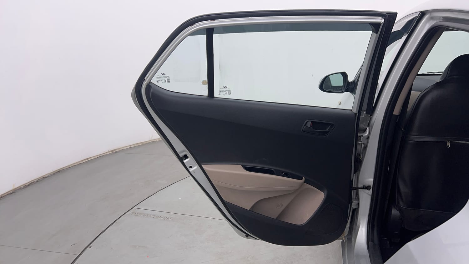 Used 2016 Hyundai Grand i10 Magna 1.2 Kappa VTVT Petrol Manual interior LEFT REAR DOOR OPEN VIEW