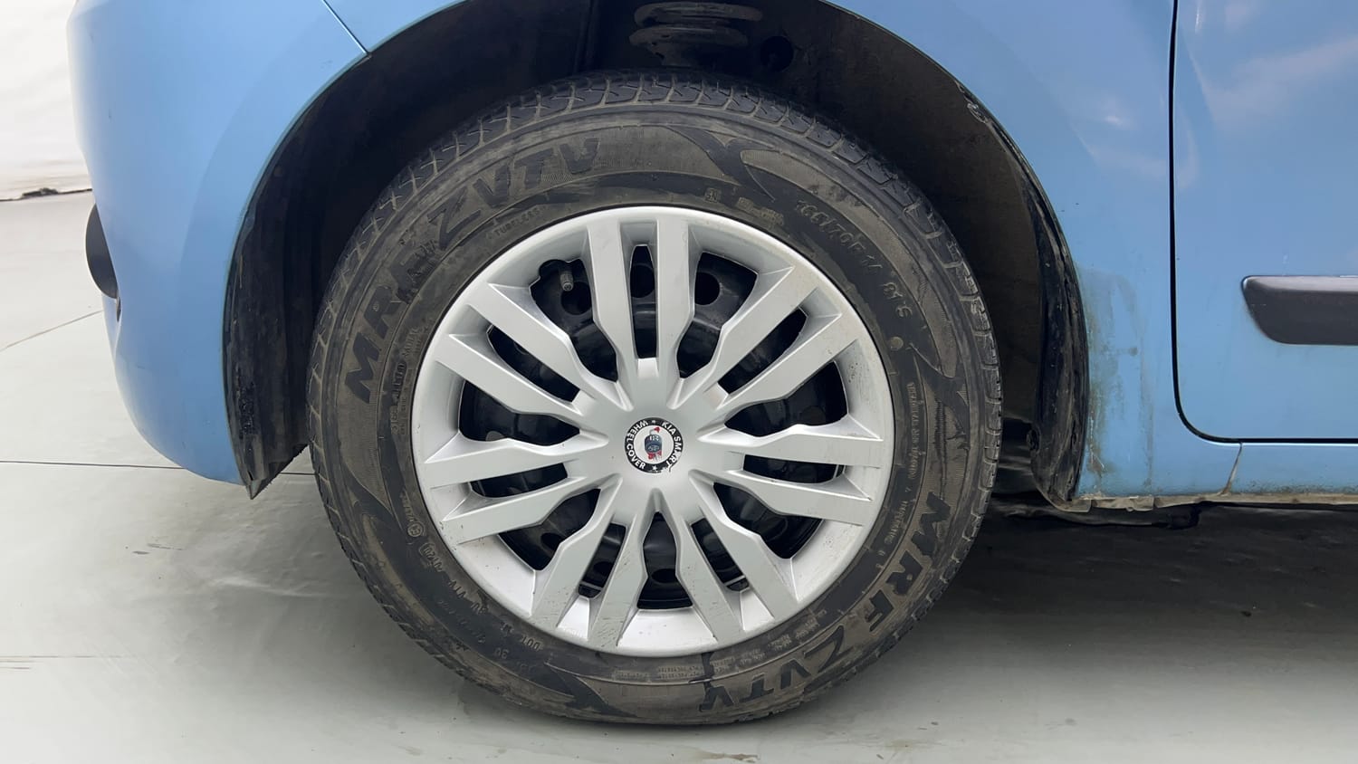 Used 2020 Maruti Suzuki Wagon R VXi 1.2 Petrol Manual tyres LEFT FRONT TYRE RIM VIEW