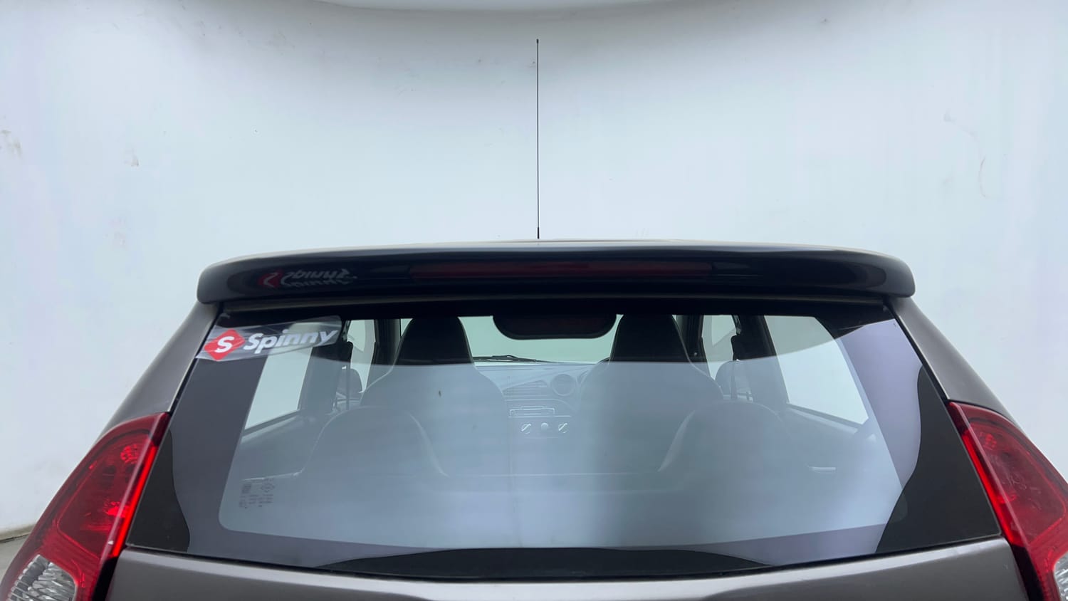 Used 2016 Datsun Redi-GO S Petrol Manual exterior BACK WINDSHIELD VIEW
