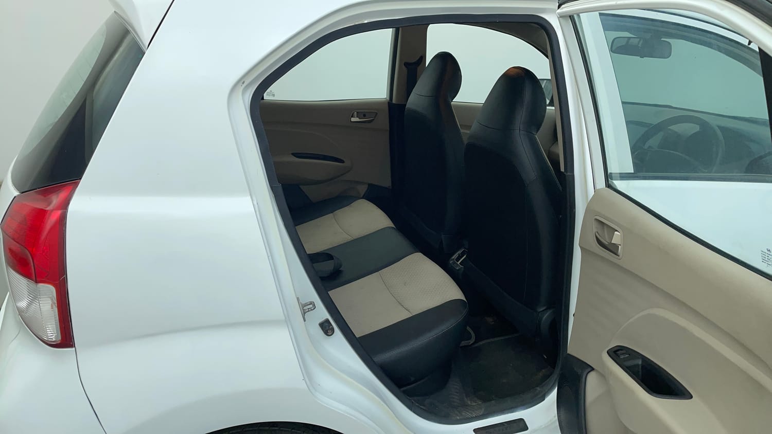 Used 2020 Hyundai Santro Sportz Petrol Manual interior RIGHT SIDE REAR DOOR CABIN VIEW