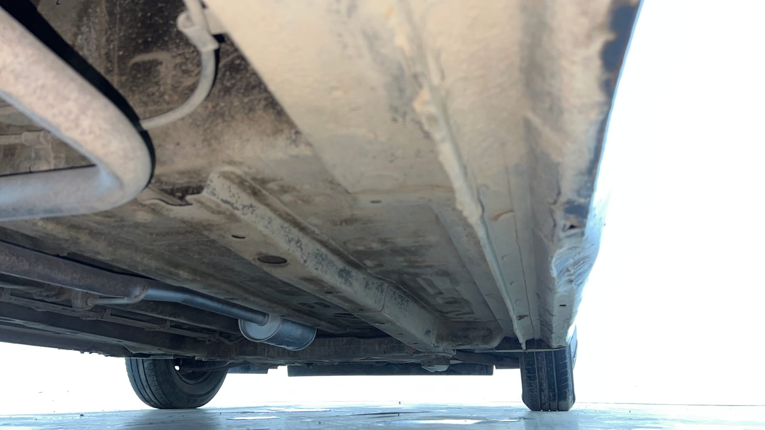 Used 2022 Tata Altroz XE Petrol Petrol Manual extra REAR RIGHT UNDERBODY VIEW