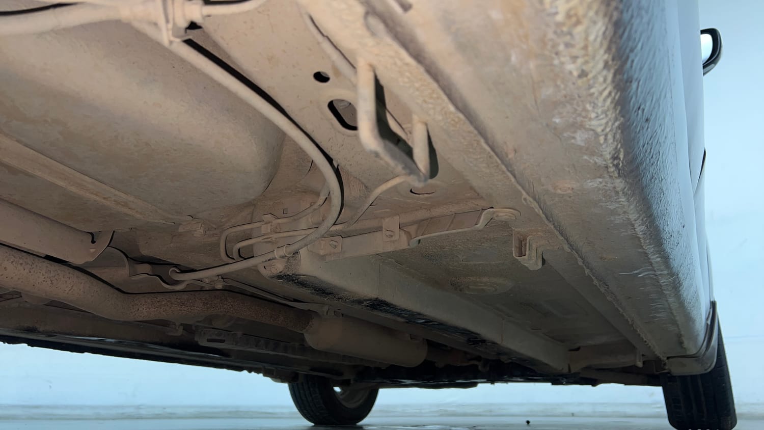 Used 2020 Maruti Suzuki Ciaz Alpha Hybrid 1.5 Petrol Manual extra REAR RIGHT UNDERBODY VIEW