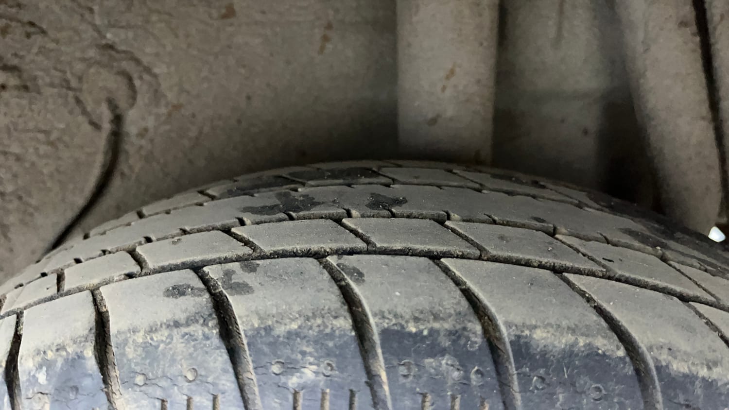 Used 2019 Maruti Suzuki Celerio X Vxi AMT Petrol Automatic tyres LEFT REAR TYRE TREAD VIEW